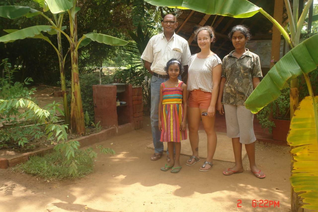 Homestay Camping Anuradhapura Buitenkant foto