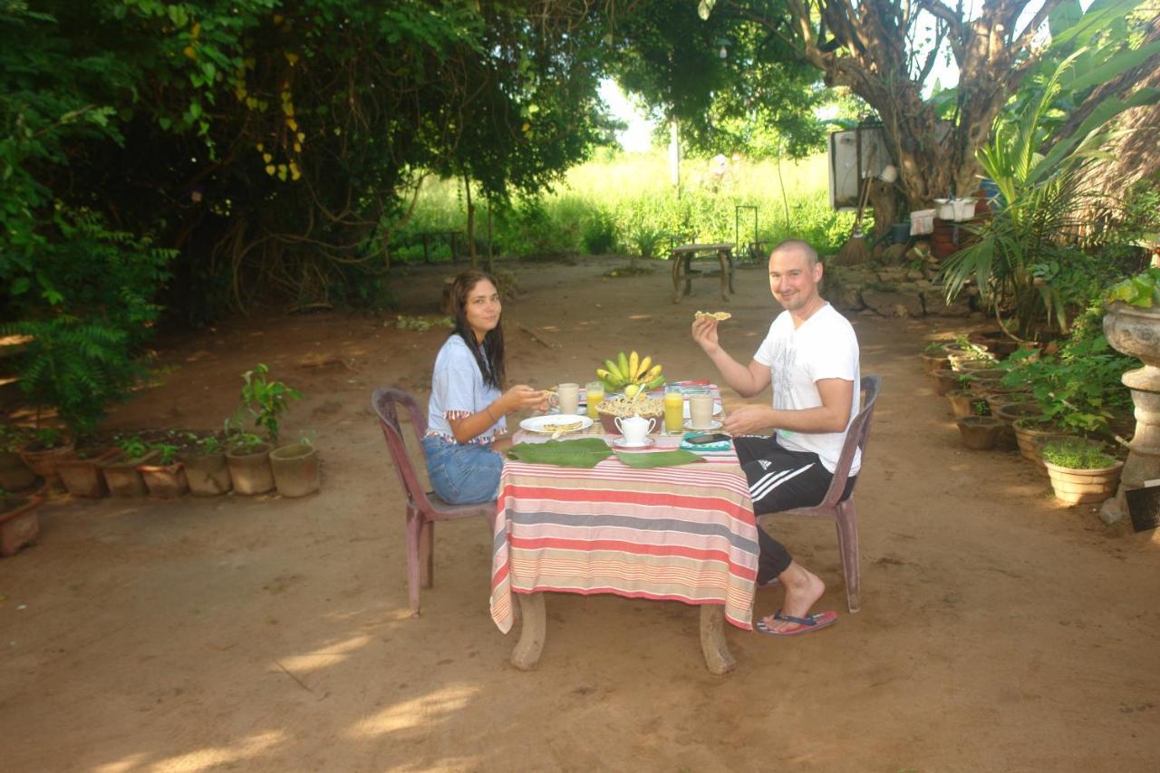 Homestay Camping Anuradhapura Buitenkant foto