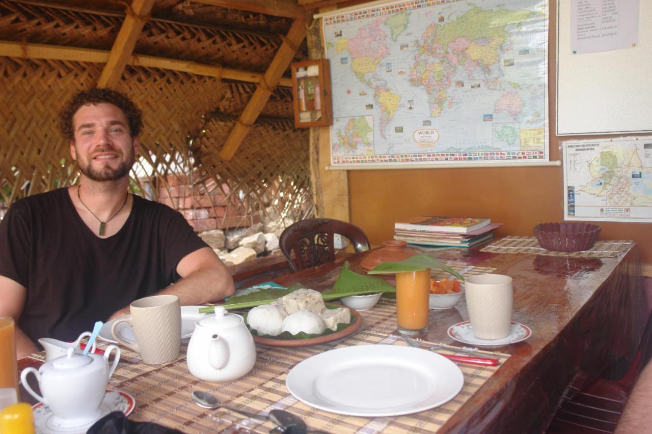 Homestay Camping Anuradhapura Buitenkant foto